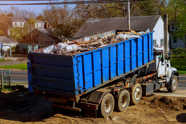 Best Construction Debris Removal  in Okemos, MI